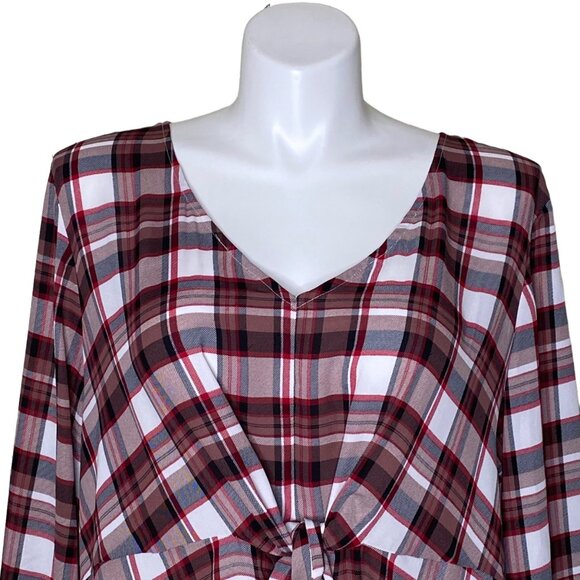 Torrid Georgette Tie-Front Blouse, Red Plaid Long Sleeve V-Neck Women's Size 3 - Picture 4 of 13